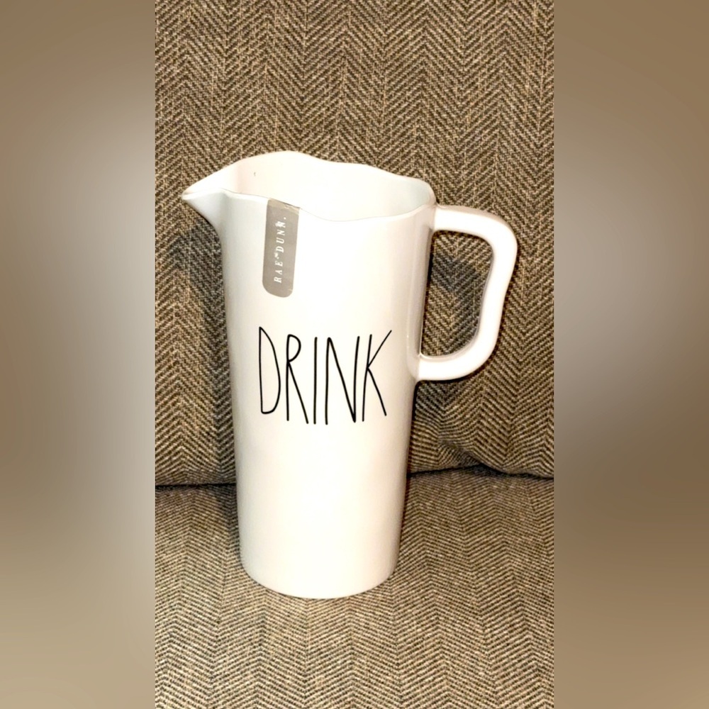 NWT Rae Dunn Artisan Collection by Magenta "DRINK” Iced Tea Pitcher Jug Handle